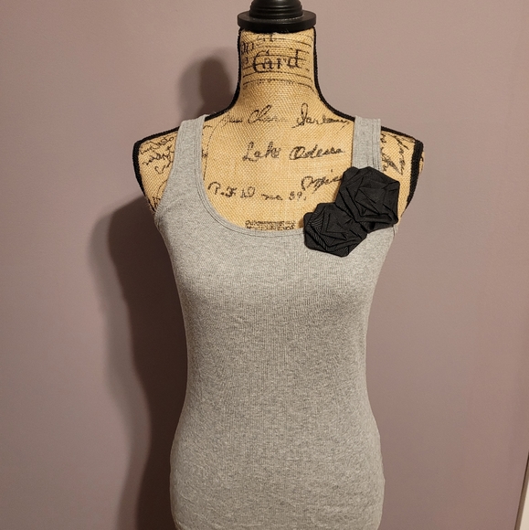 Tank Top - Picture 2 of 5